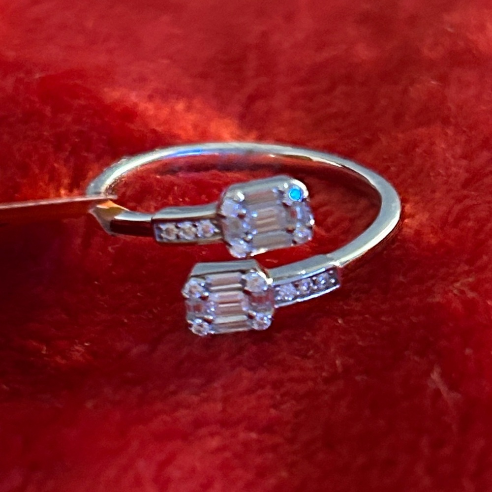 Luxury Moissanite Diamond Women's Ring size 8